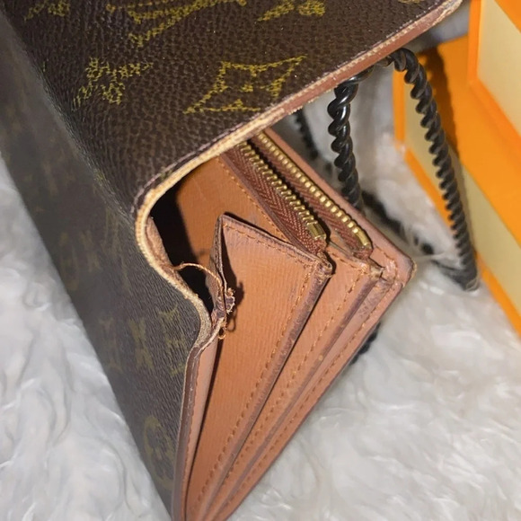 Louis Vuitton, Sarah monogram wallet pre-love condition - Picture 7 of 10
